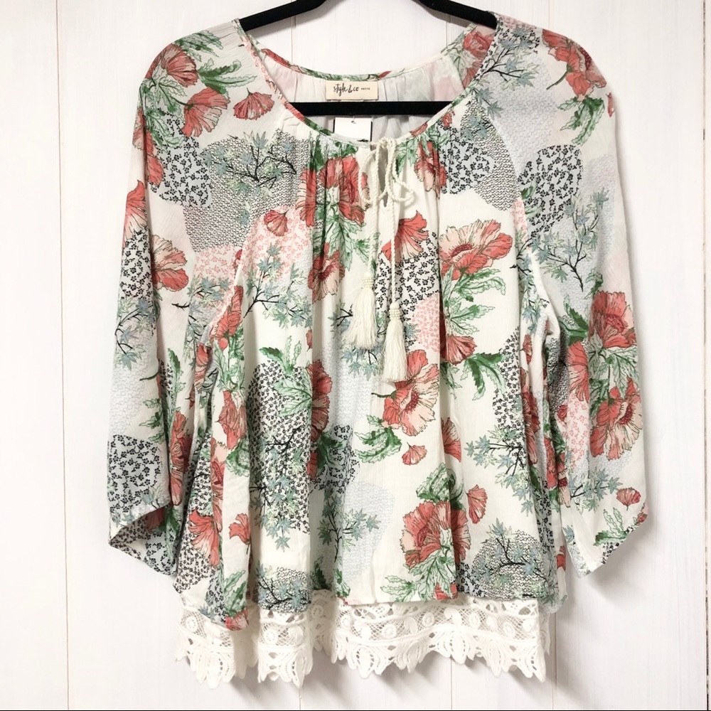 Floral Peasant Top w Crochet Lace Trim